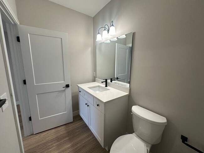 Building Photo - Walworth Townhomes