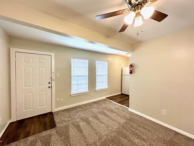 Foto del edificio - 5415 Scott St