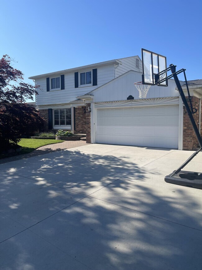 Photo - 26769 Timber Trail (Dearborn Heights, MI) House