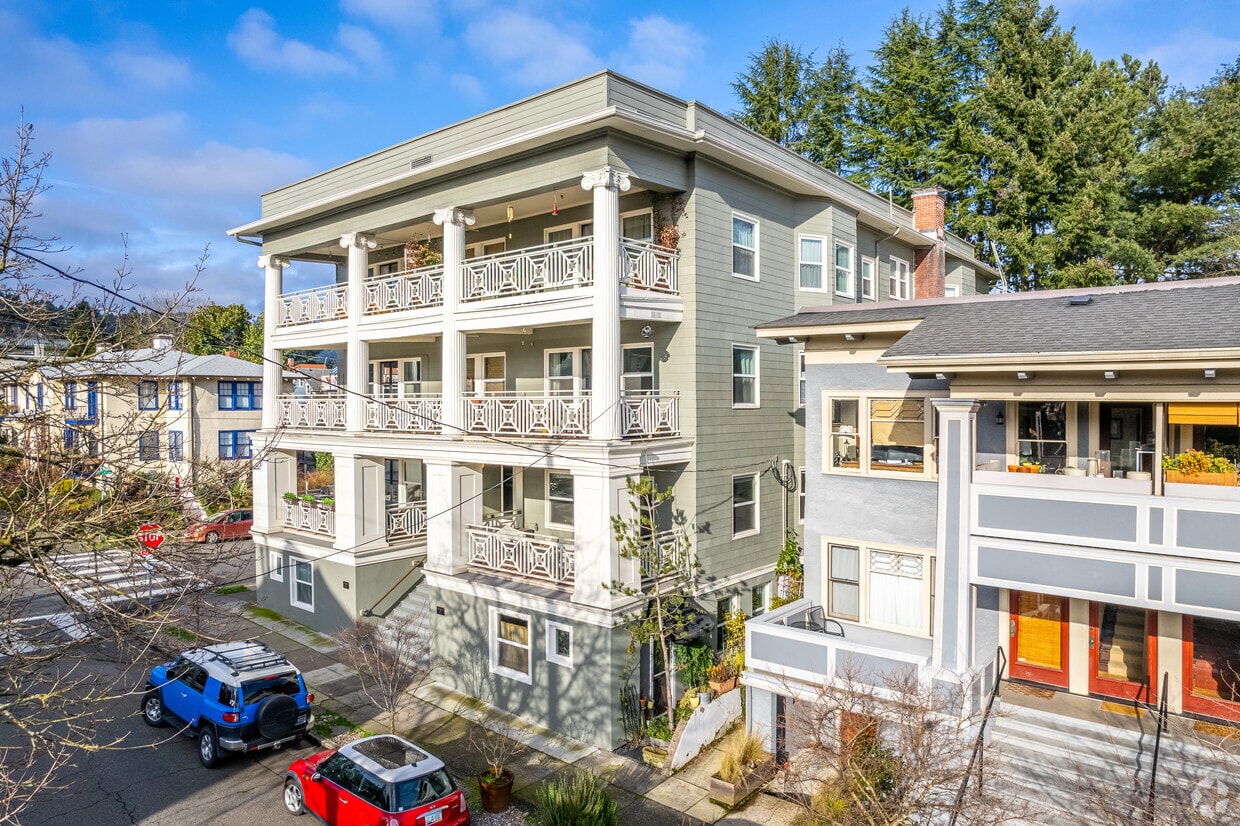 The Grace Apartments in Portland, OR