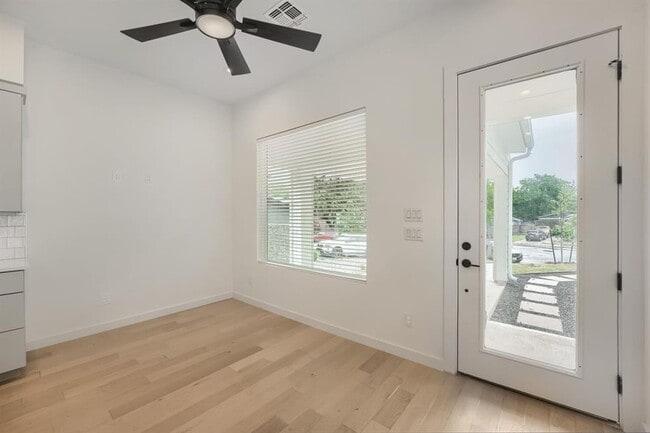 Foto del edificio - 3204 Overcup Oak Dr