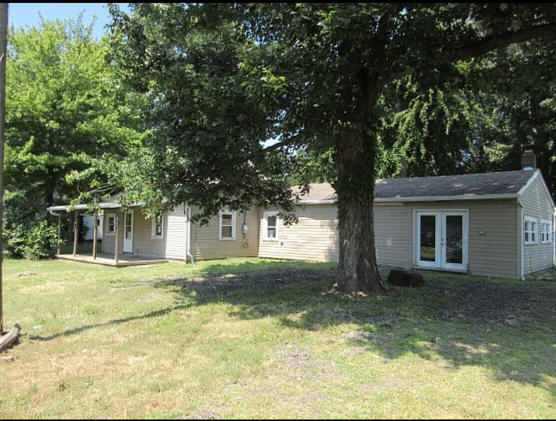 8781 Lancaster Thornville Rd NE, Pleasantville, OH 43148 House Rental in Pleasantville, OH