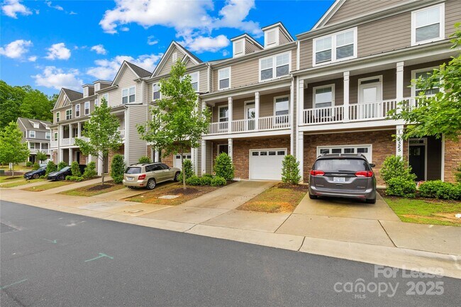 Foto del edificio - 2321 Creekmere Ln