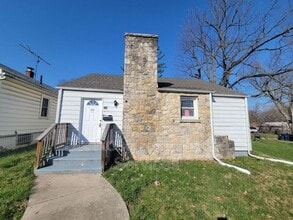 Building Photo - 109 N Decker Ave