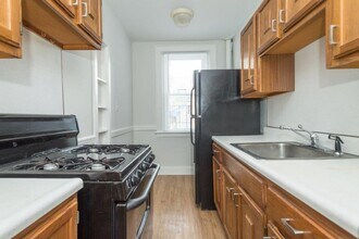 Building Photo - 136 Highland Ave