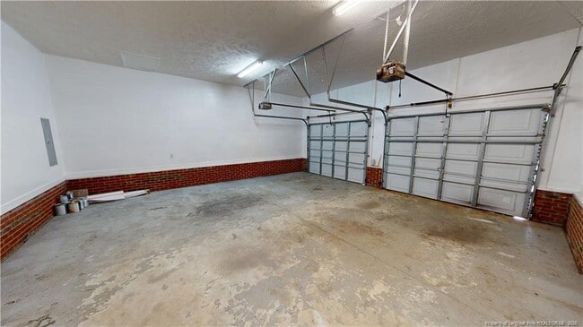 Building Photo - 56 Briarwood Pl