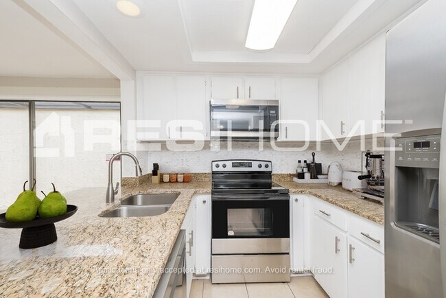 Building Photo - 7508 Rocky Point Dr