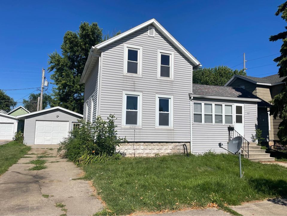 Primary Photo - 82 N Boardman St