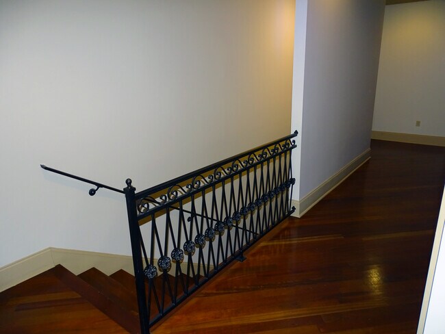 Building Photo - 605 Silverstone Rd