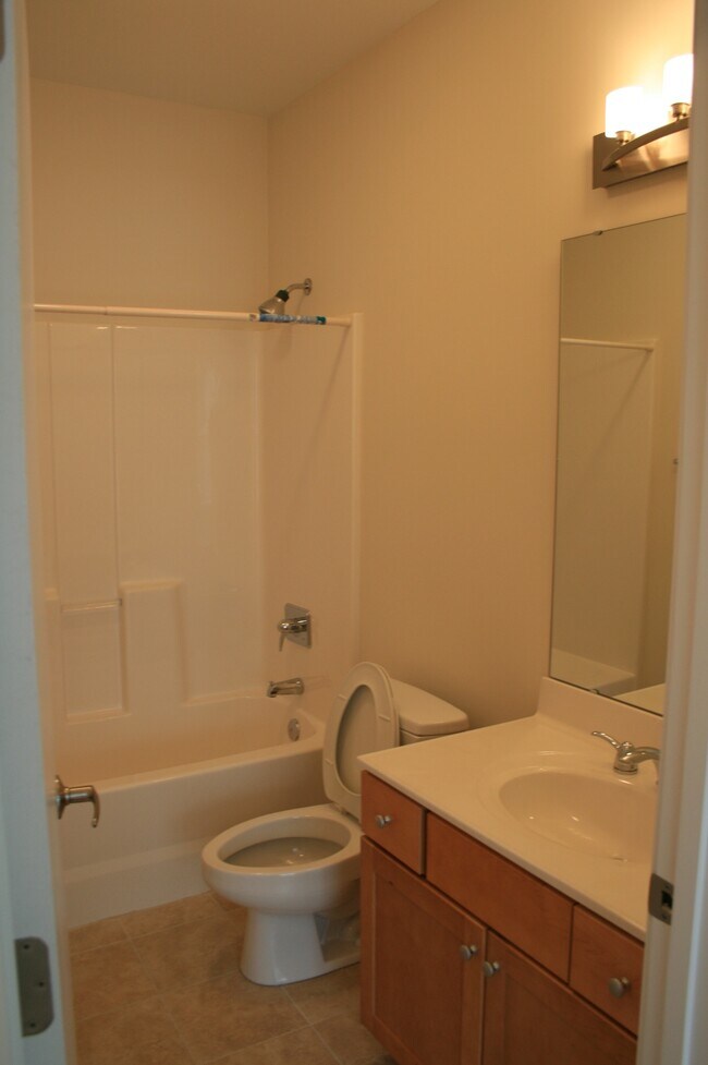 Building Photo - 849 Westgate Ave