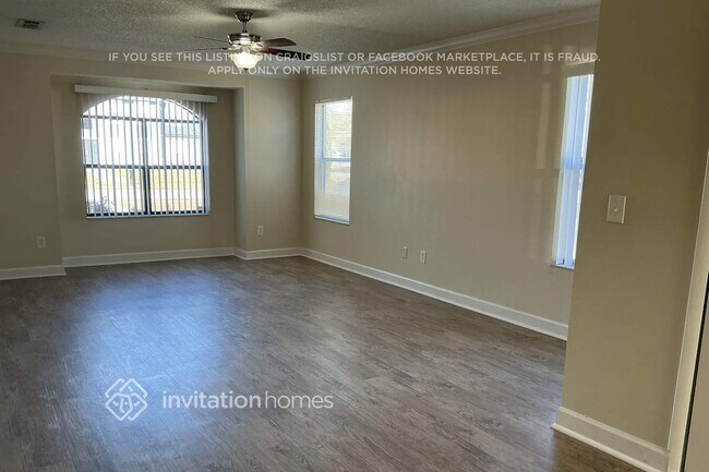 Foto del edificio - 7781 Snowberry Cir