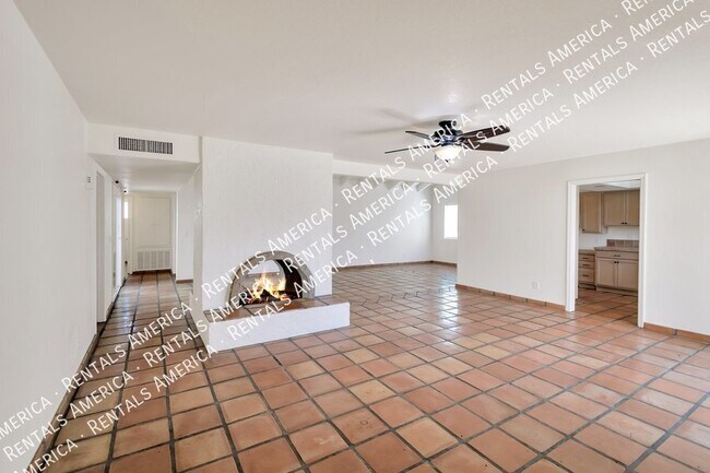 Foto del edificio - 2076 E Alameda Dr