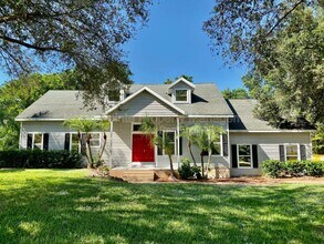 Building Photo - 8189 Sandpiper Rd