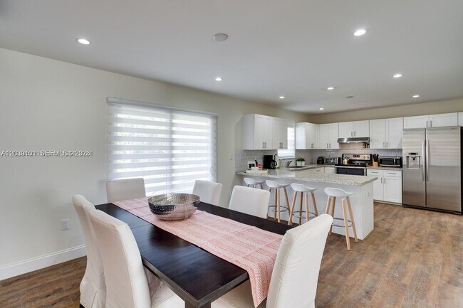 Foto del edificio - 6260 SW 58th Pl
