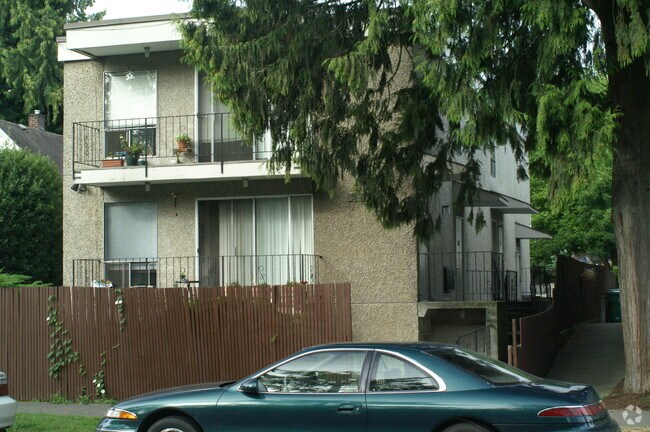 Foto del edificio - 539 NE Ravenna Blvd