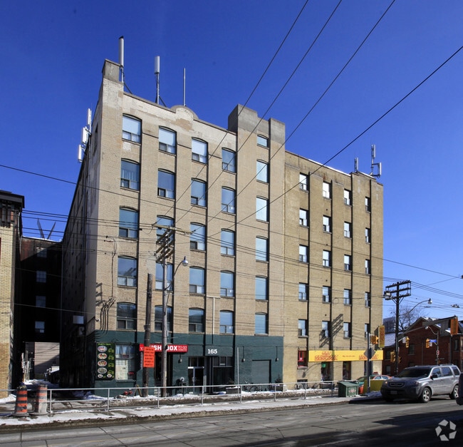 Building Photo - The Richmond