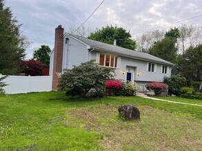 Building Photo - 496 Dogwood Rd