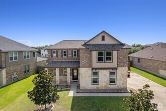 Building Photo - 18825 Star Gazer Way