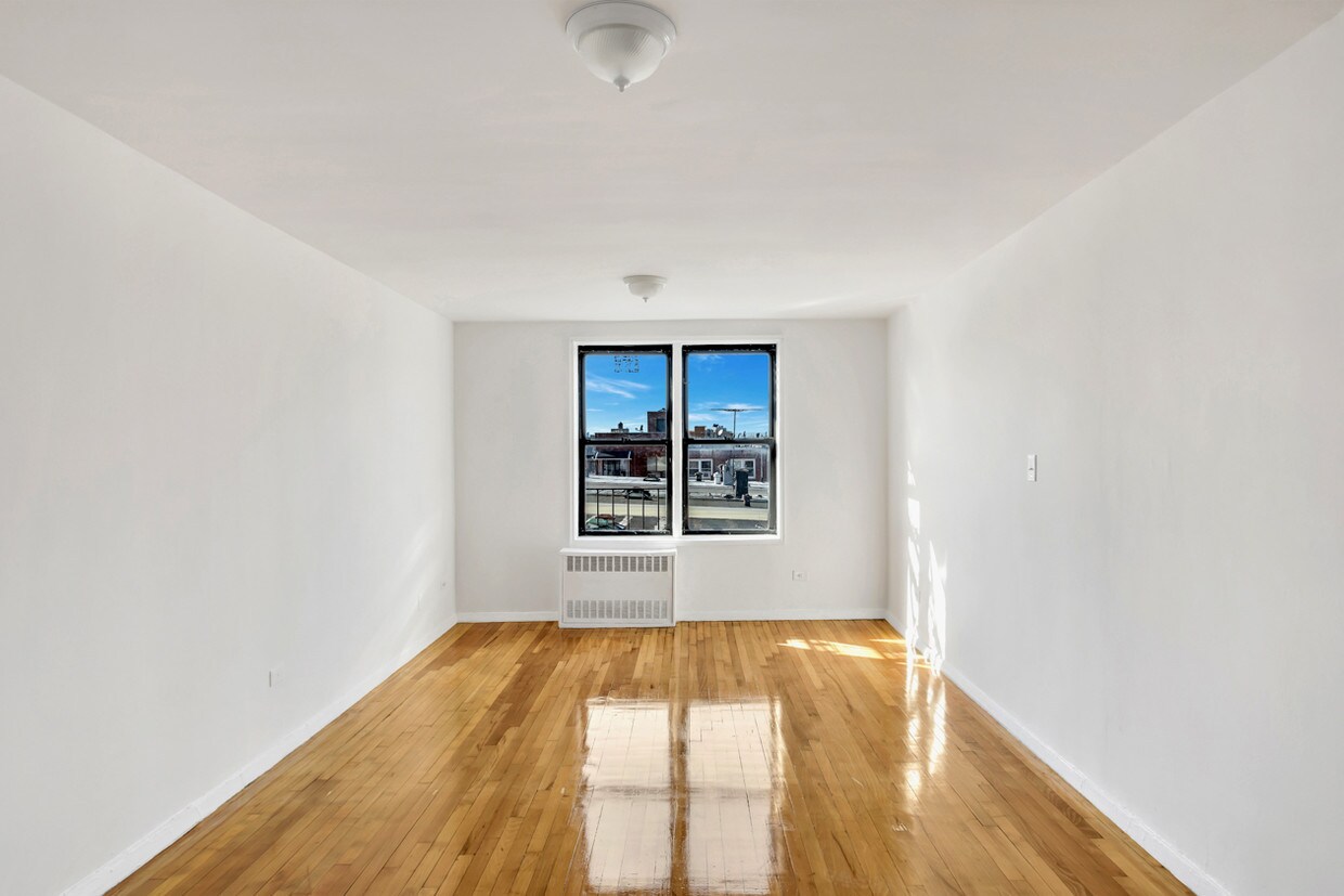 Primary Photo - 58-35 Granger St