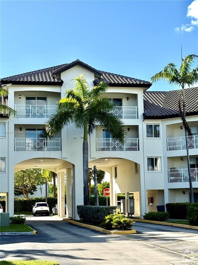 Building Photo - 8851 NW 112th Ave