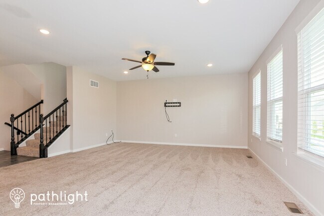 Building Photo - 308 Huntleigh Parkway, Wentzville, MO, 63385