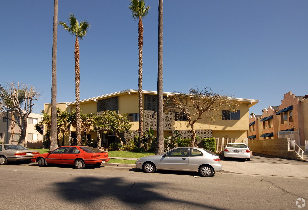 Foto principal - 1908 Gardena Ave