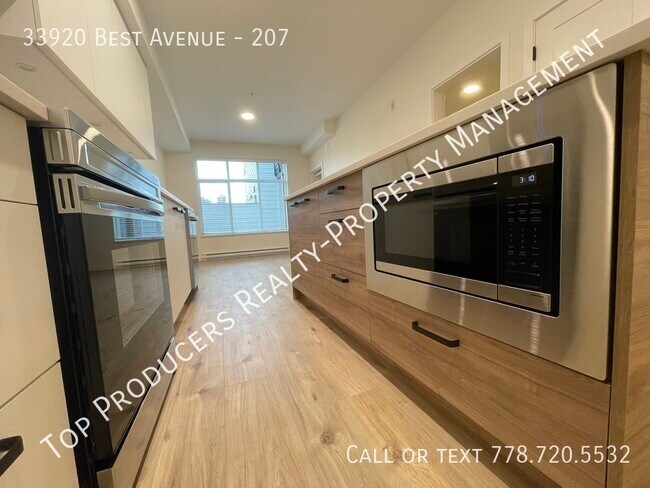 Photo du bâtiment - Brand New Condo at Vista