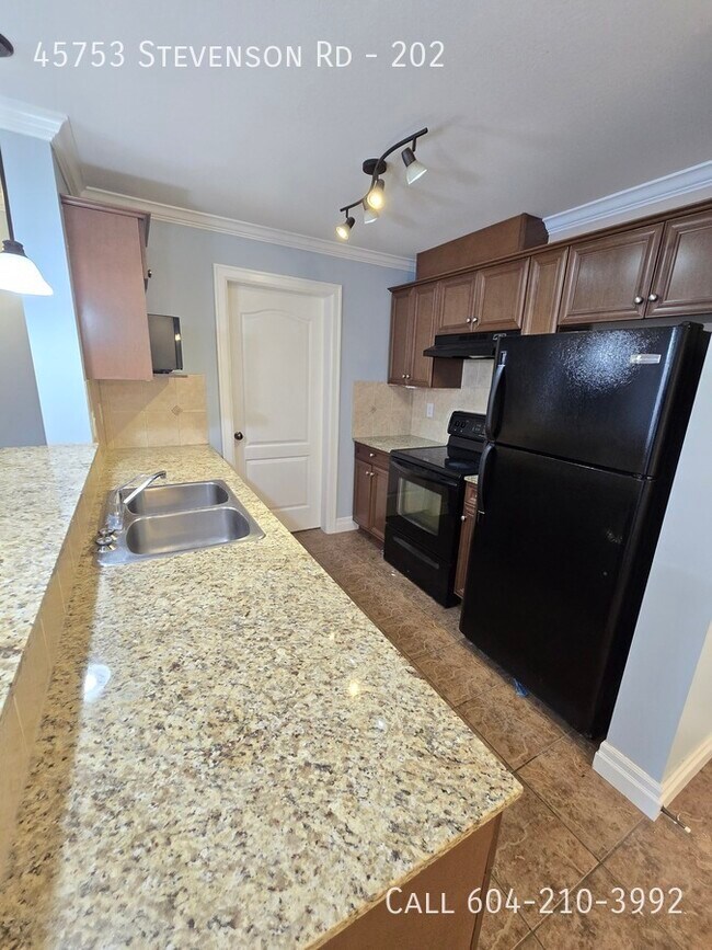 Photo du bâtiment - Centrally Located Condo in Sardis