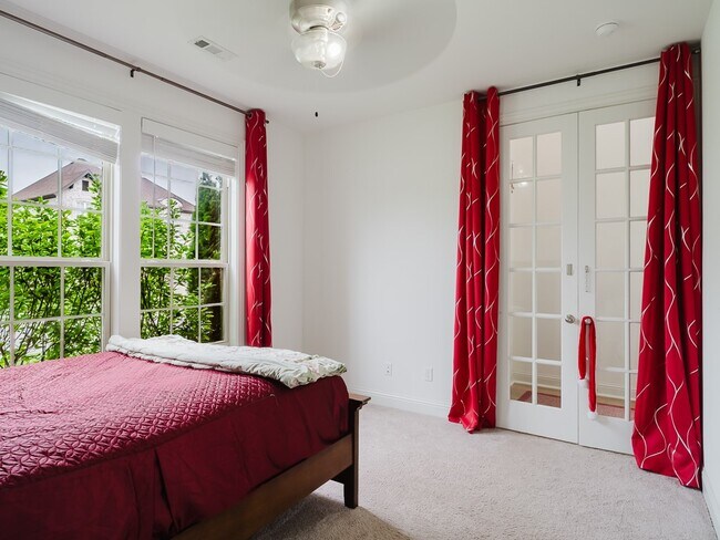 Foto del edificio - 5201 SW Kemptown Pl