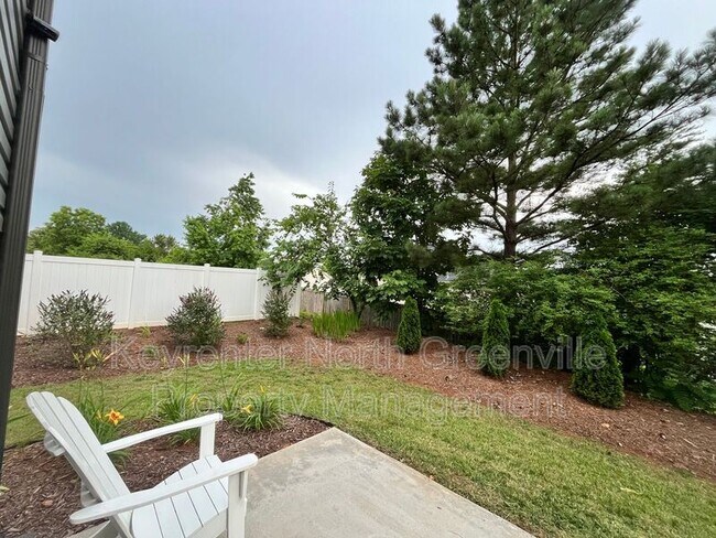 Building Photo - 8 Boyden Dr