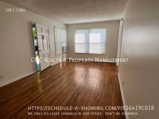 Foto del edificio - 4512 N Banner Dr