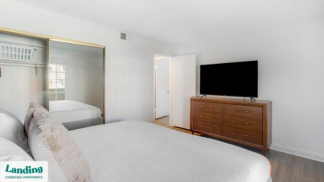 Foto del edificio - 5272 Tamarus St