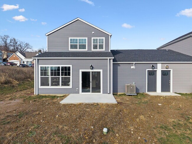 Foto del edificio - 2219 Lebanon Dr