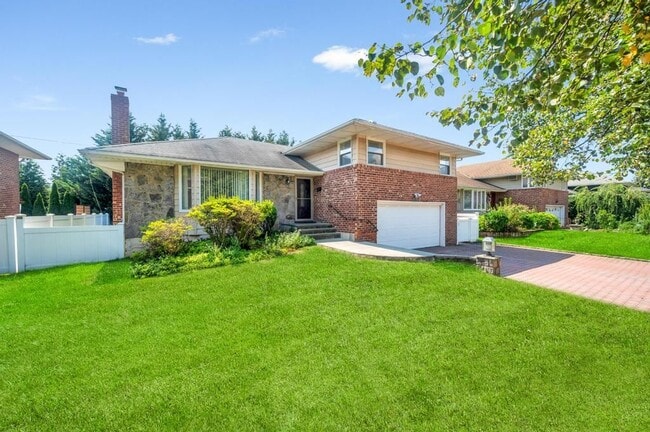 Building Photo - 51 Bellwood Dr