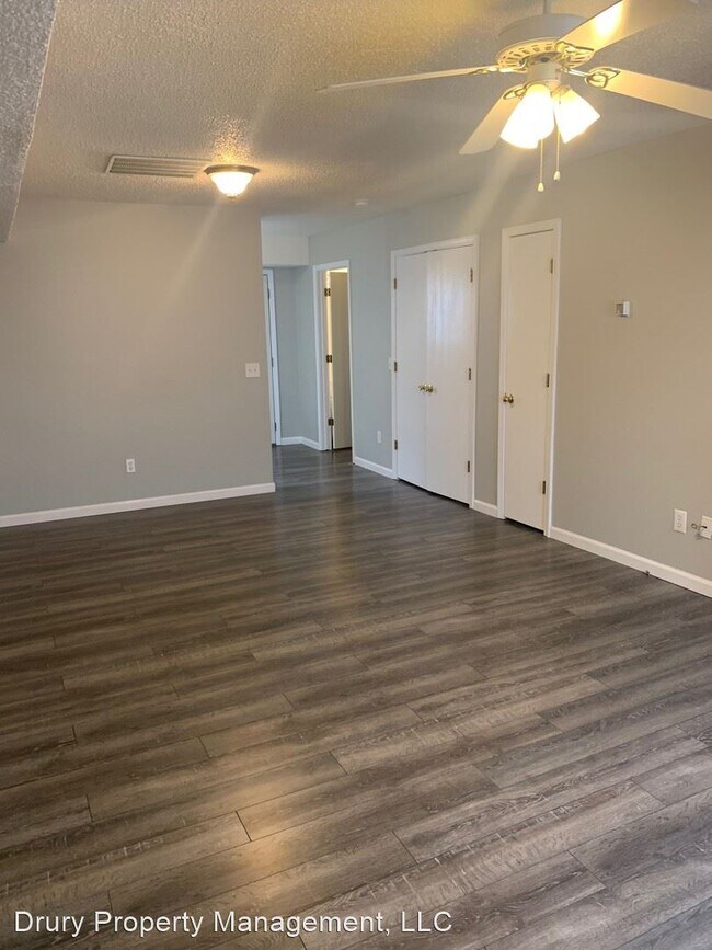 Foto del edificio - 4131 S Glenn Ave