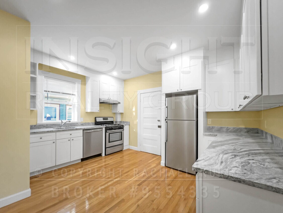 Primary Photo - 7 Adelaide St