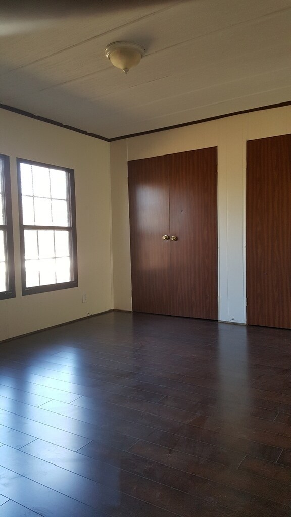Building Photo - 319 La Quinta Dr