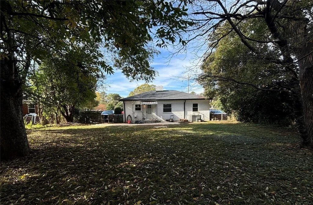 Foto principal - 3427 Eastway Dr