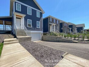 Building Photo - 1819 Chessland St