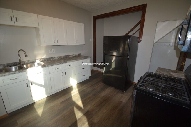 Foto del edificio - Newly renovated 3 bedroom in West Price Hill