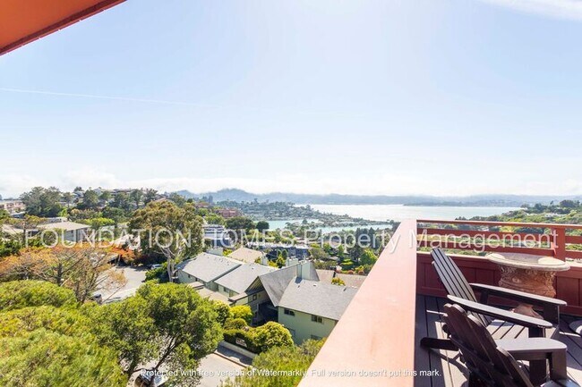 Building Photo - 93 Lyford Dr