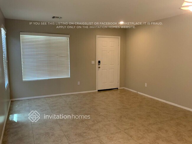 Building Photo - 1818 W Desert Seasons Dr