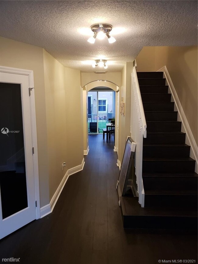 Building Photo - 3 br, 3 bath Townhome - 4918 Tradewinds Ter
