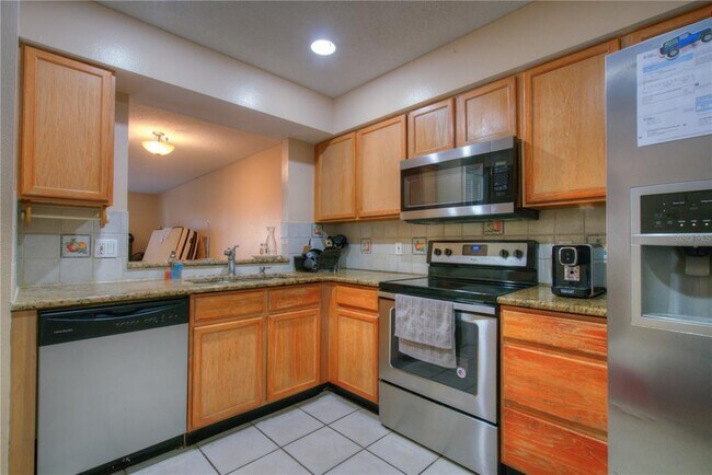 Foto del edificio - 13313 Fairway Glen Dr