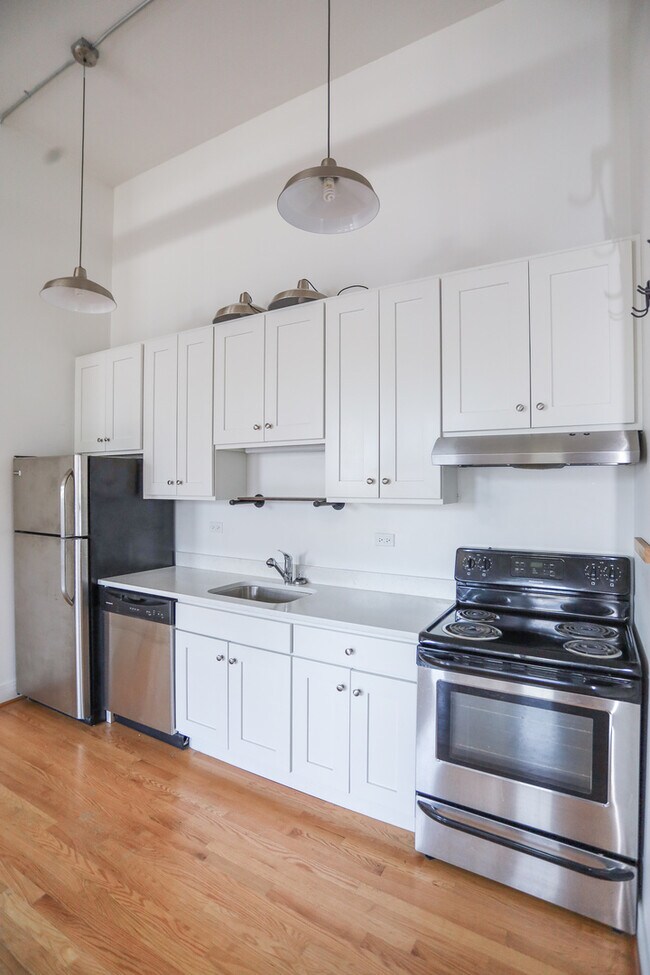 Foto del edificio - 4801 N Ravenswood Ave