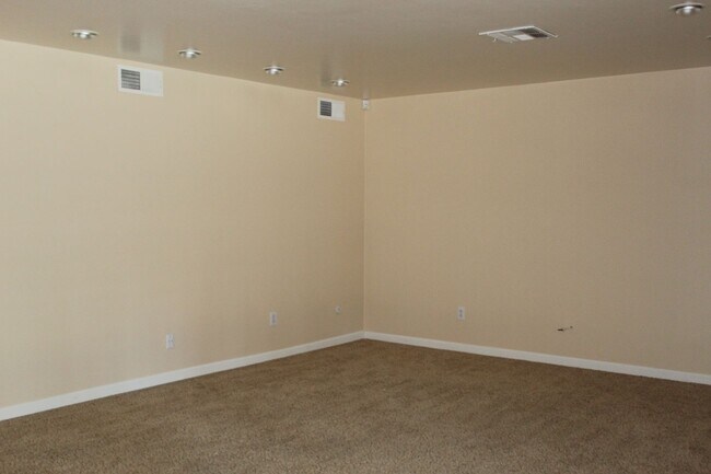 Foto del edificio - 804 Ferdinand Ct
