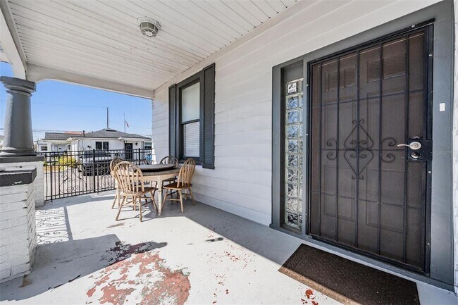 Foto del edificio - 2319 W Aileen St