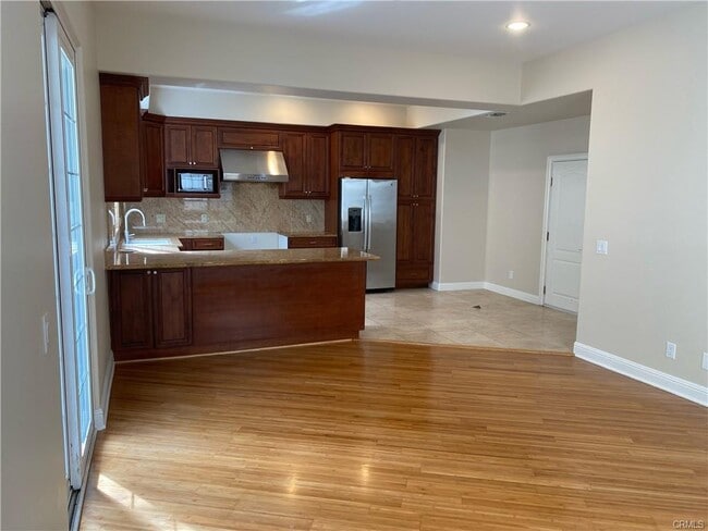 Building Photo - 210 Avenue B