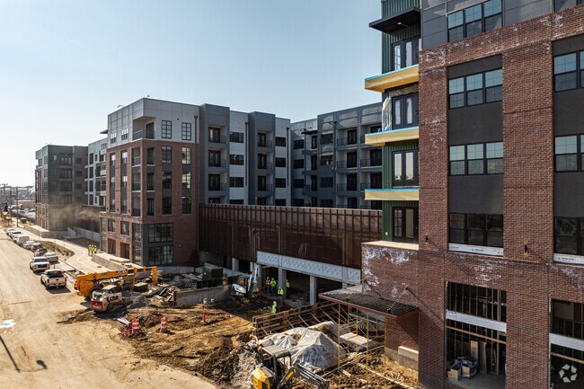 Foto del edificio - Harbor Side at Conwood Flats