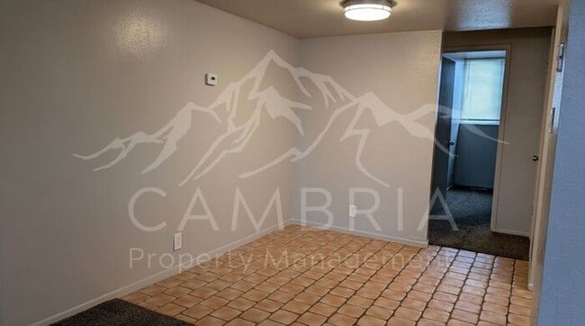 Foto del edificio - Cozy 2 BR 1 BA Condo Available In West Valley